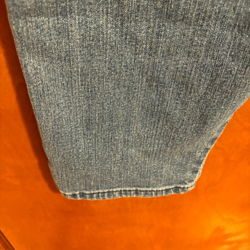 Lee‎ Classic Fit Capris, Blue, size 6P - Picture 13 of 14